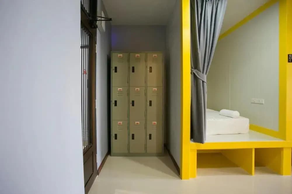 The Rooftop Residence Hostel - photo 2