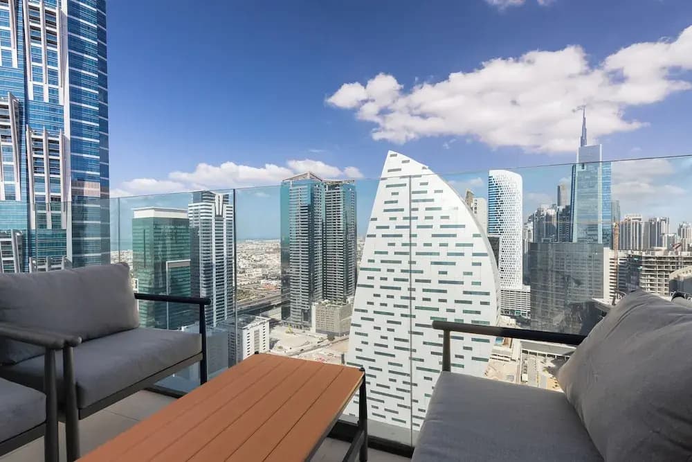 SIMPLY COMFORT Missoni Top Floor with Sea, Canal and Burj Khalifa Views - photo 24