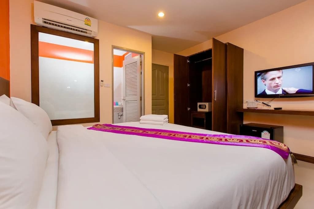 Backstage Inn - photo 11
