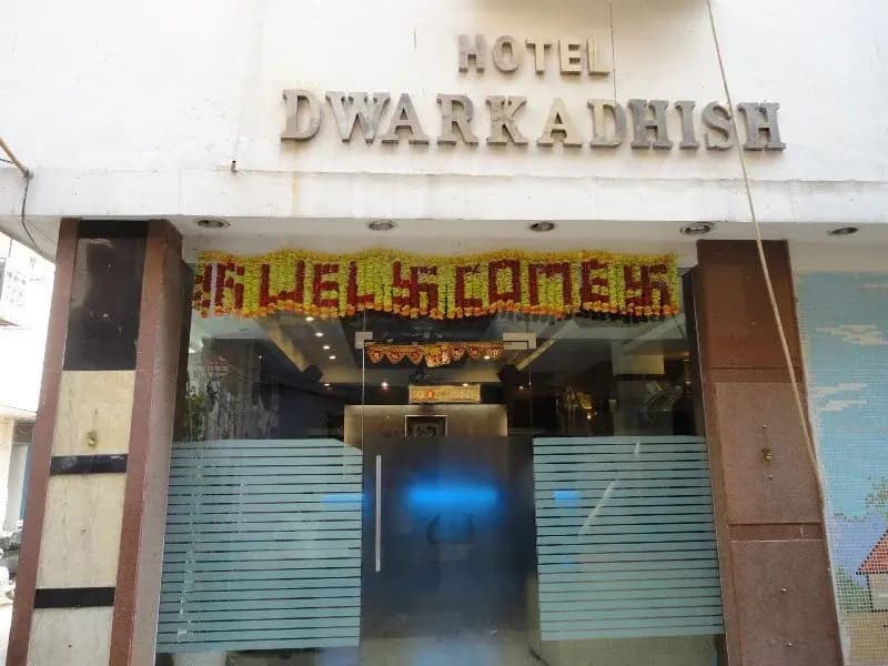 Hotel Dwarkadhish Intercontinental - photo 1