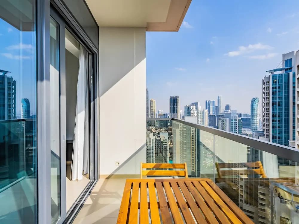 The Elevated Abode 1BHK Apt in Downtown - photo 8