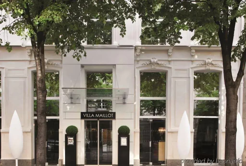 Hotel Etoile Maillot - photo 1