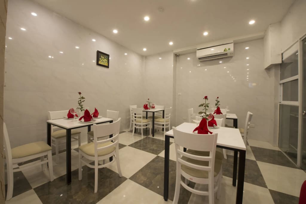 Hanoi Holiday Center Hotel - photo 16