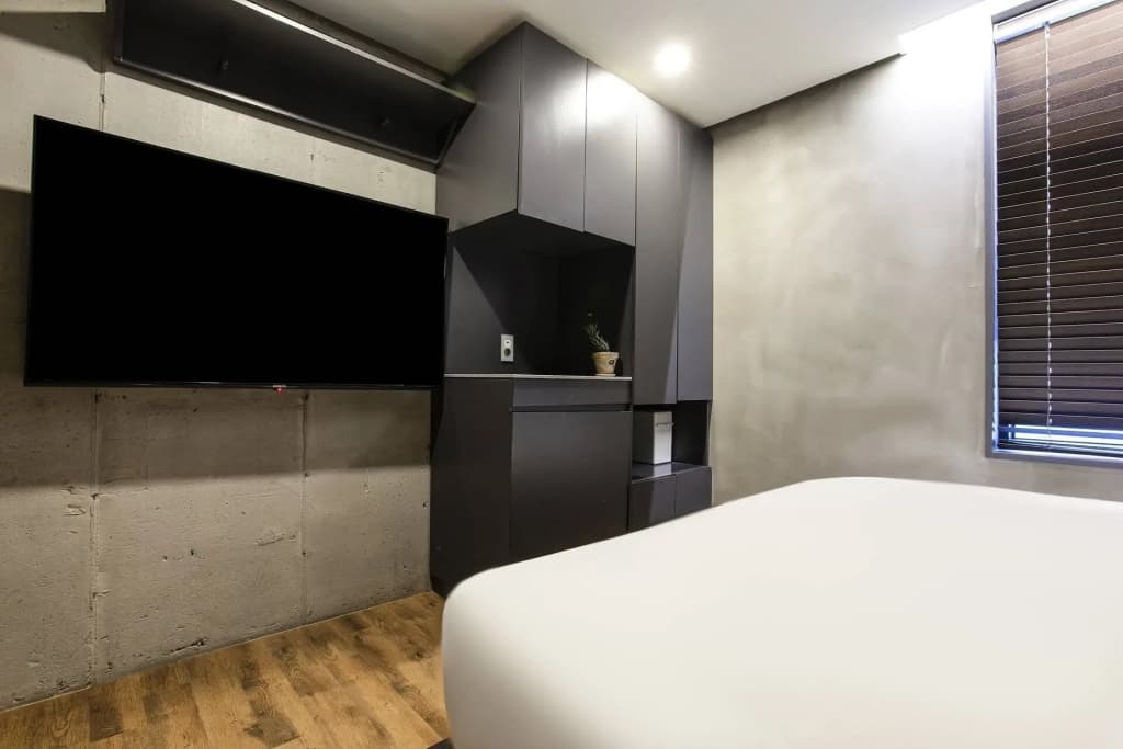 Makers Hotel - photo 4