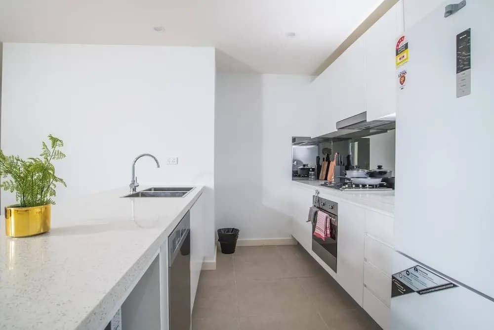 Stunning 1bed1bath Apartment@mascot - photo 7
