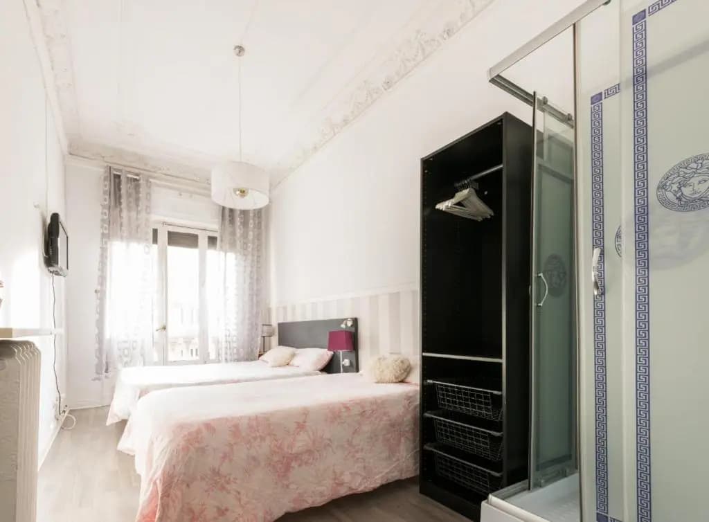 M&F 7 Rooms/7 Bathrooms Over Gran Via - photo 3