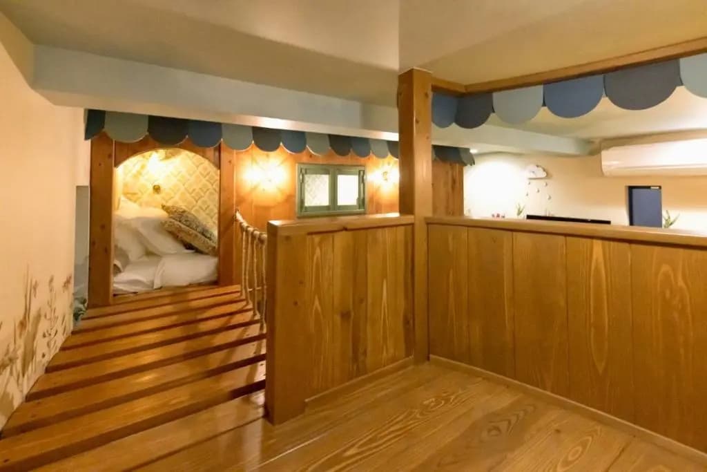Holy House - photo 3