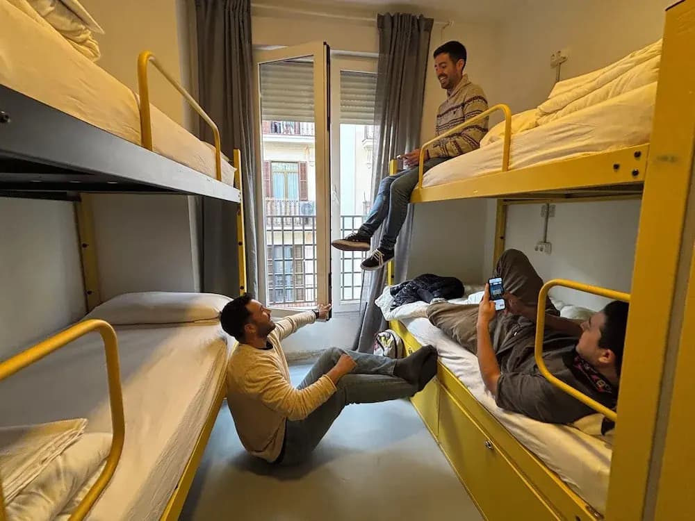 Hey Lola Hostel - photo 12