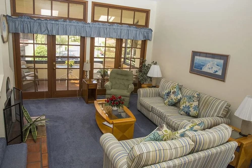 Claremont Holiday Home - photo 7