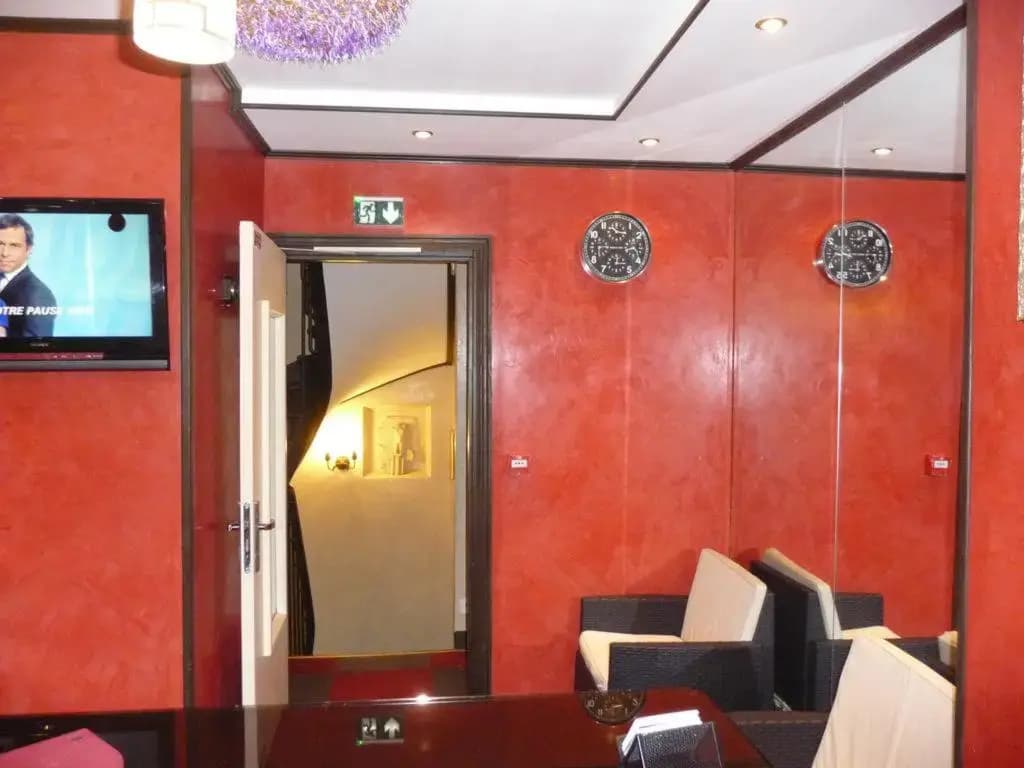 Hotel Des Buttes Chaumont - photo 12