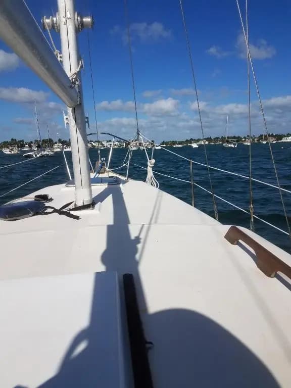 Sailboat with view - photo 7