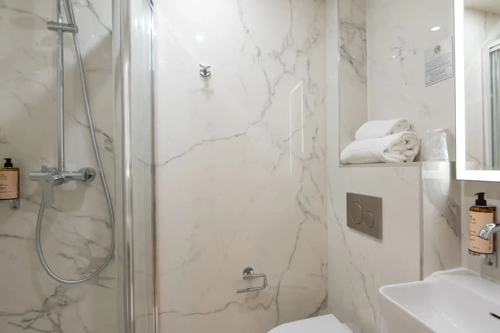 Hotel au Coeur de Republique - photo 9