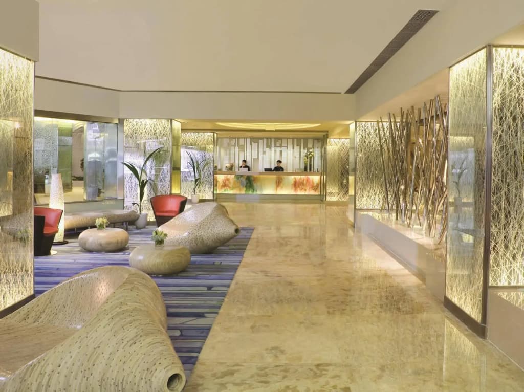 Regal Oriental Hotel - photo 18