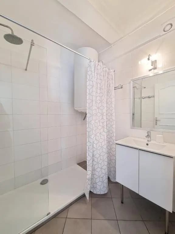 Appartement moderne à 2 min de la plage - 6 pers - photo 6