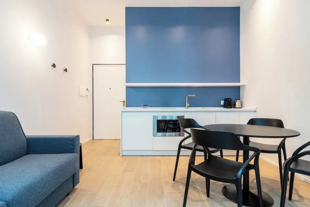 easyhomes - City Centre Suites - photo 13