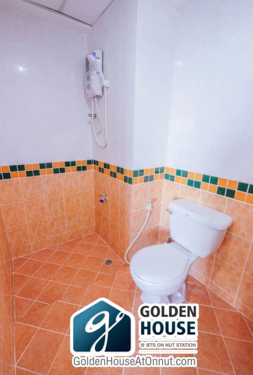 Golden House @ Onnut Station - photo 4