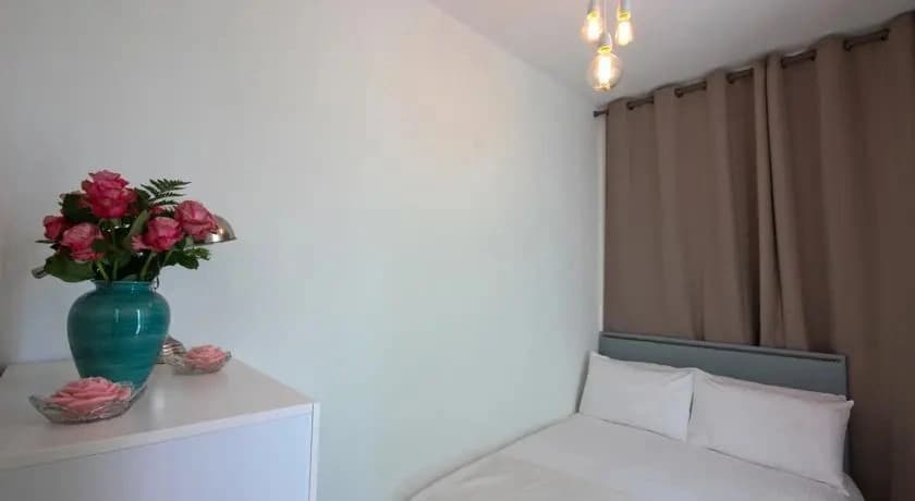 Rare! Terrace with Sea View Apartment, Vieux Nice - photo 6