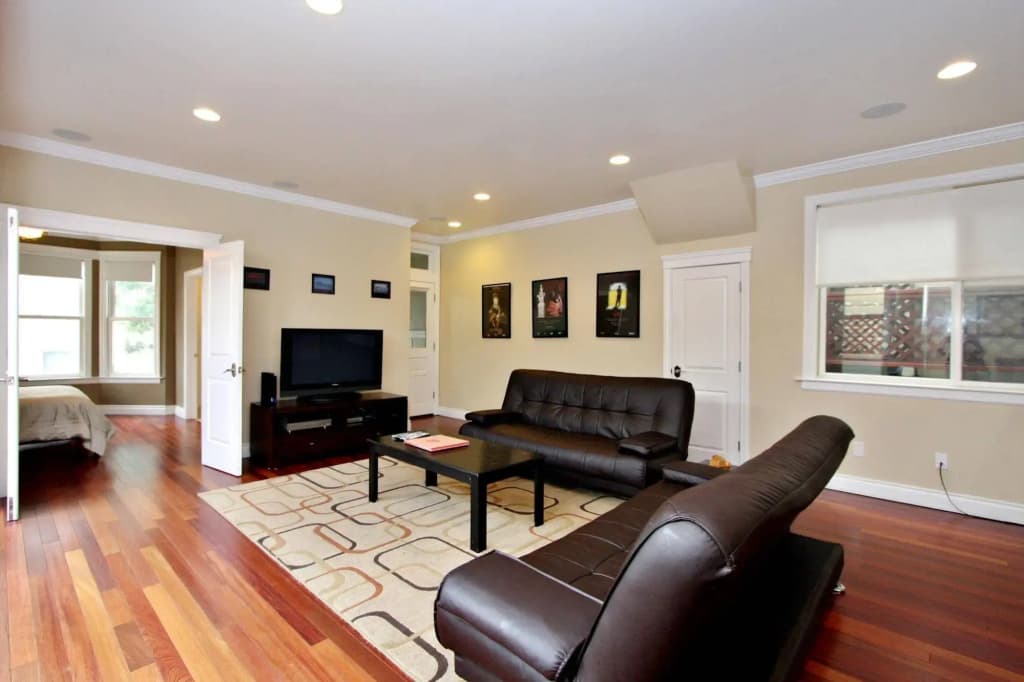 Sumner House - photo 7