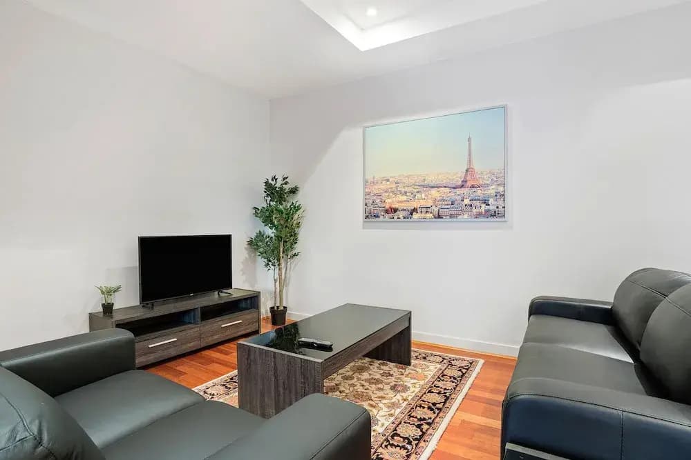 Sanctuary Apartments - Collins St CBD - photo 4