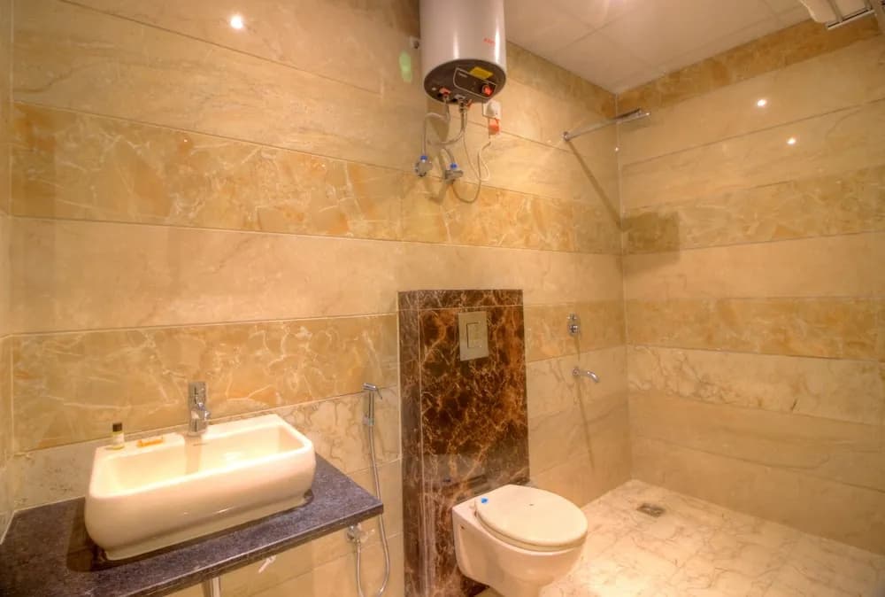 Hotel Paragon Suites - photo 9