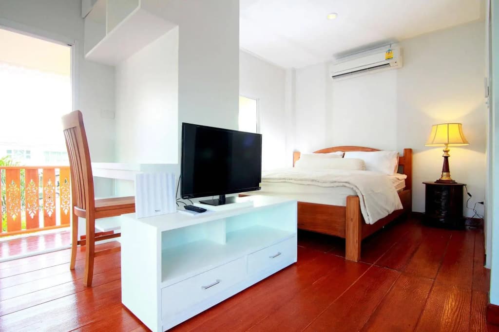 Apartment Sojourn - photo 1