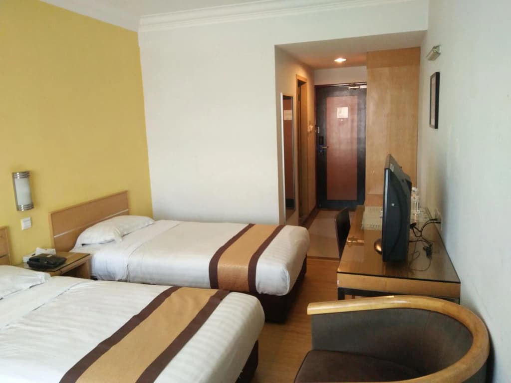 Tang Dynasty Lodge Tuaran - photo 17