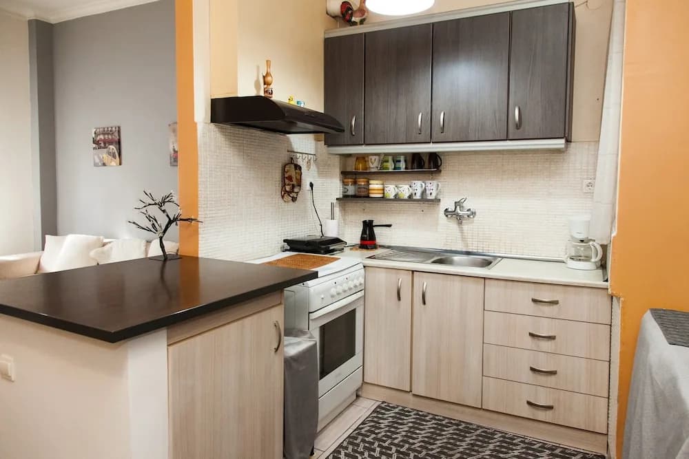 Cute apartment in Neos Kosmos - photo 11