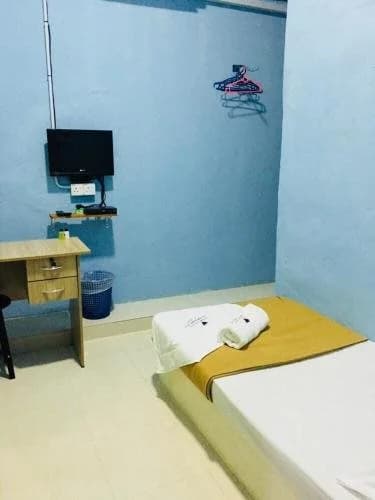 Dolphin Bajet Hotel - main photo