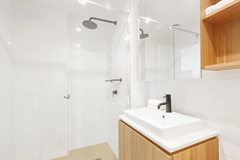 Ilixir Apartments by Ready Set Host - photo 18