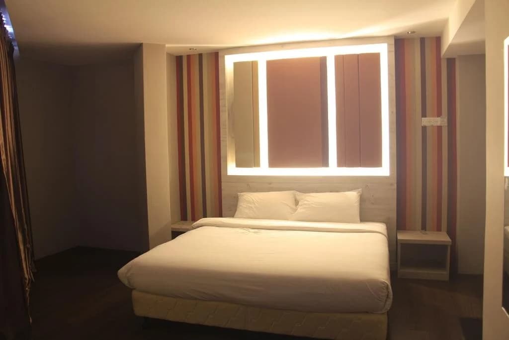 Merge Summit Boutique Hotel - photo 5