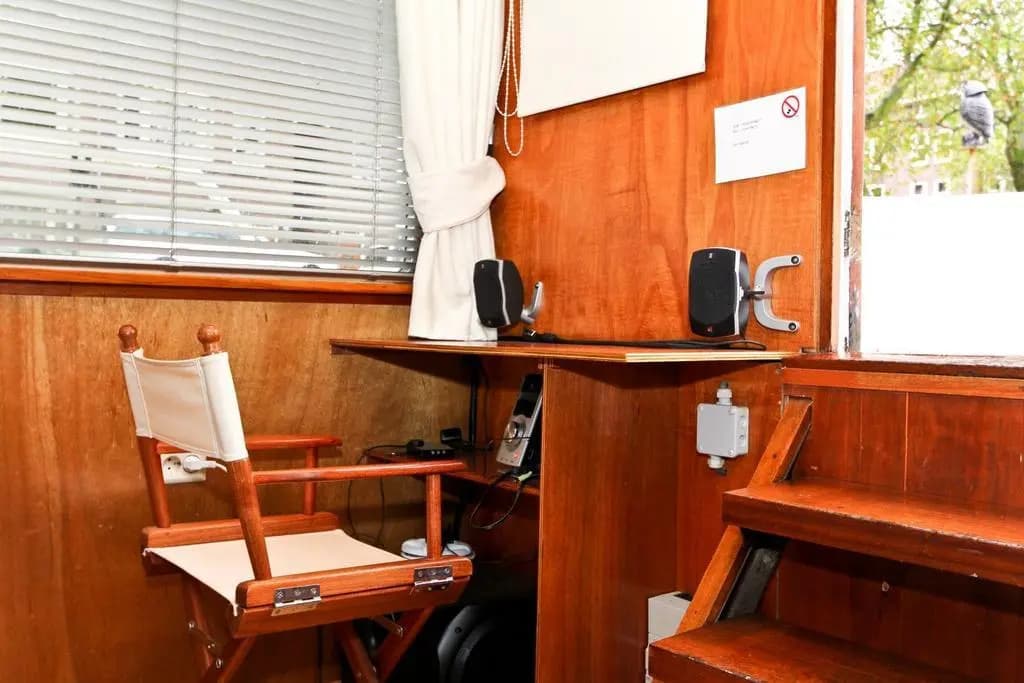 Dutch Canal Boat - photo 8