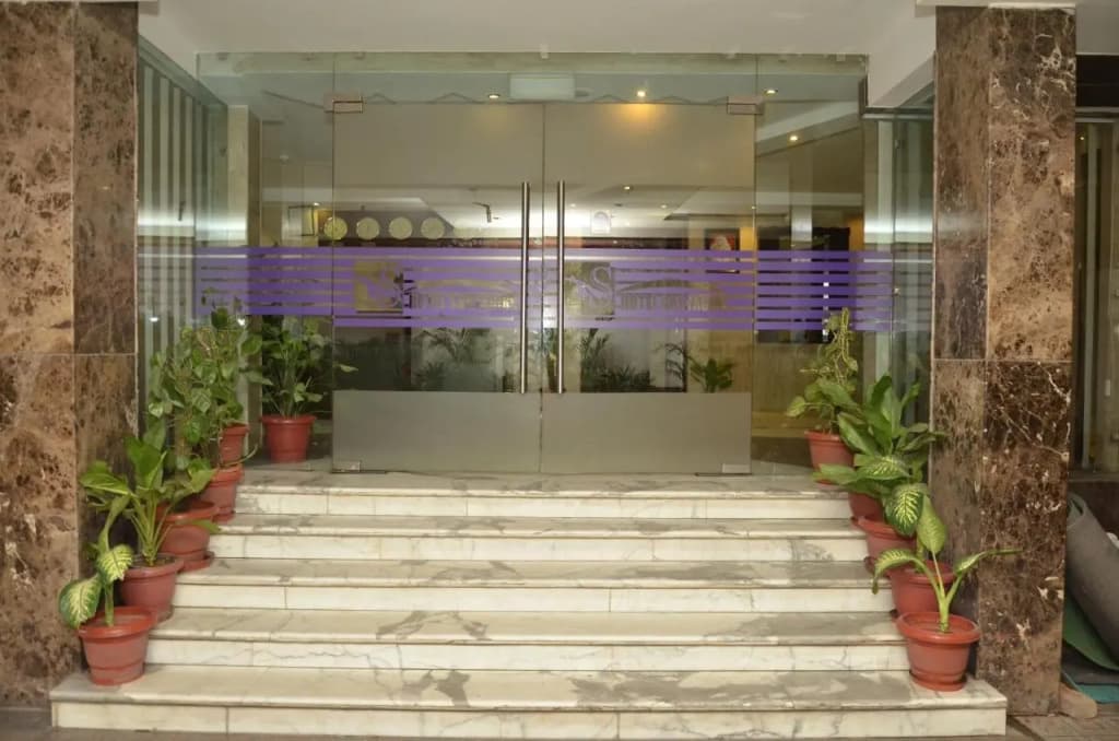 Airport Hotel Grand Delhi - photo 37