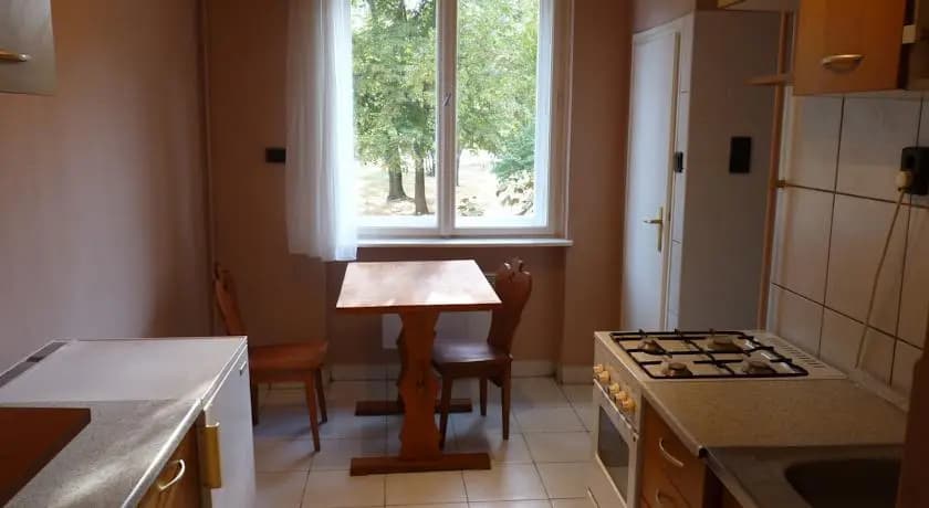 Parking Free Apartments - main photo