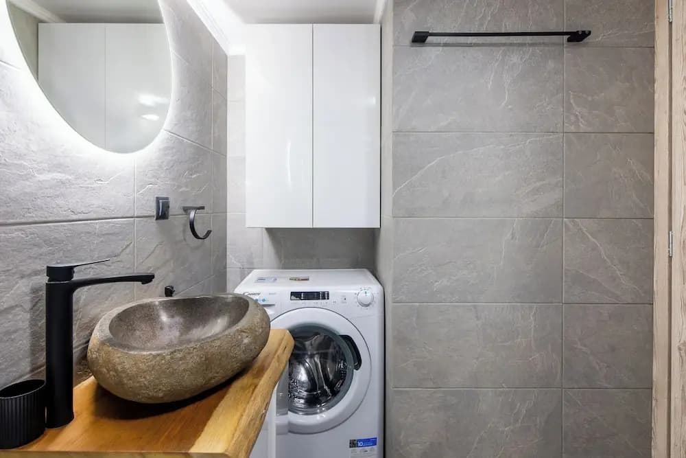 Cesily 2-Bedroom Apartment in Athens - photo 6