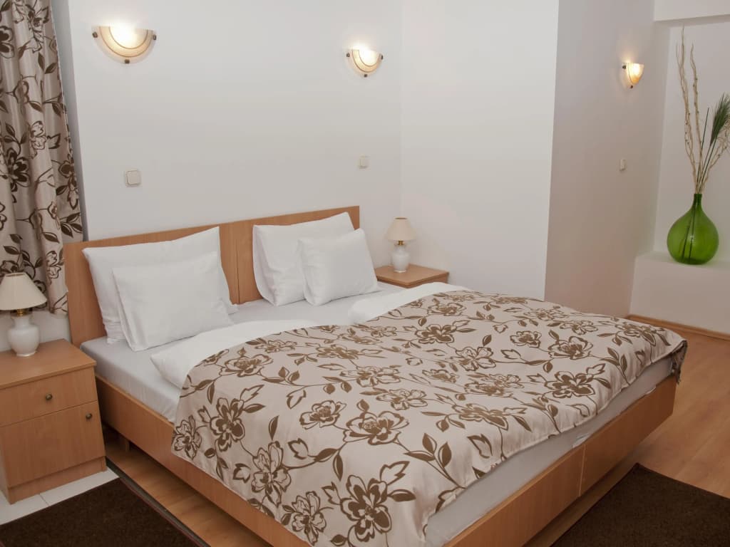 Esprit Hotel Budapest - photo 2
