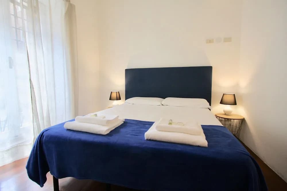 Travel & Stay - Frezza Red - photo 6