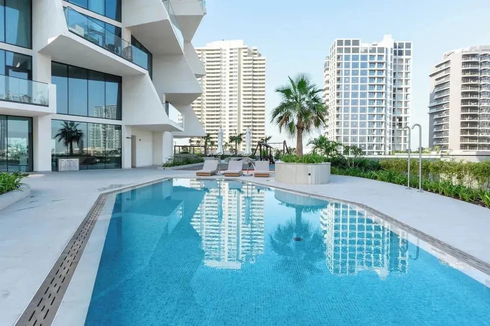 High-End 1BR - Private Pool & Views - photo 11