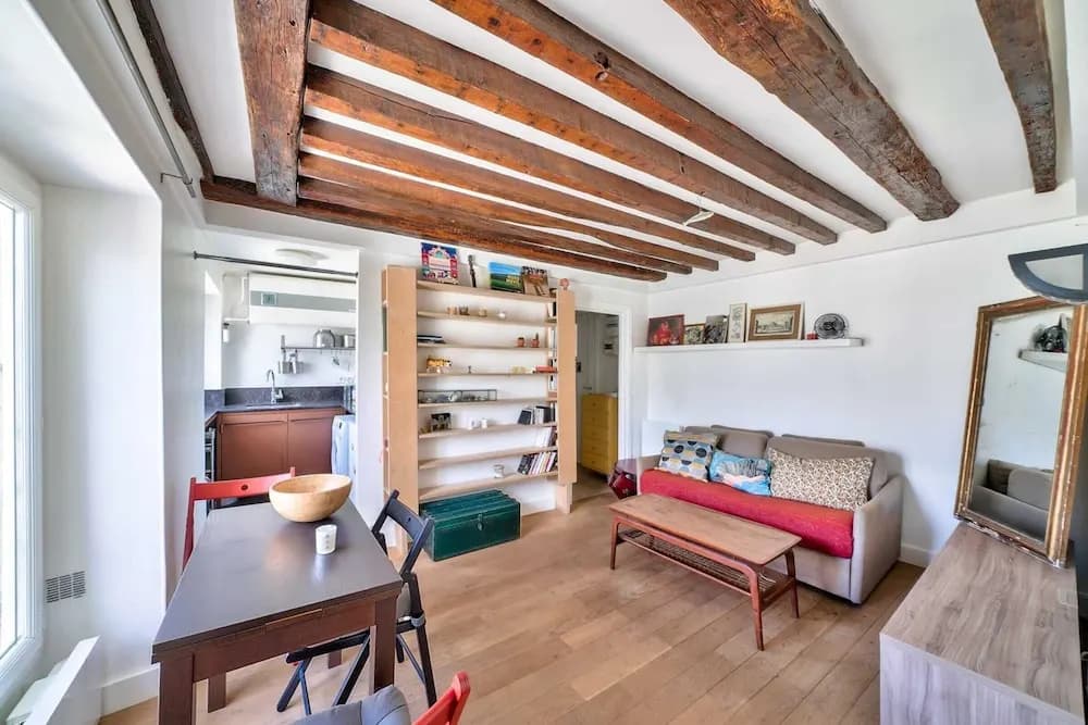 Charming 2 Room Apartment - Paris - photo 4