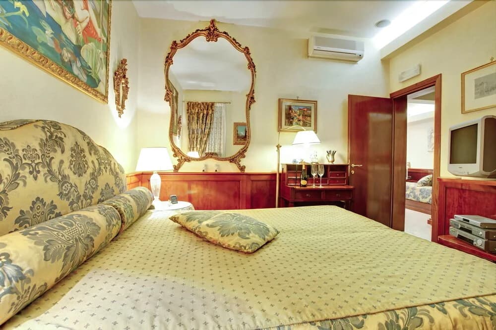 Regina Elena Apartment - main photo