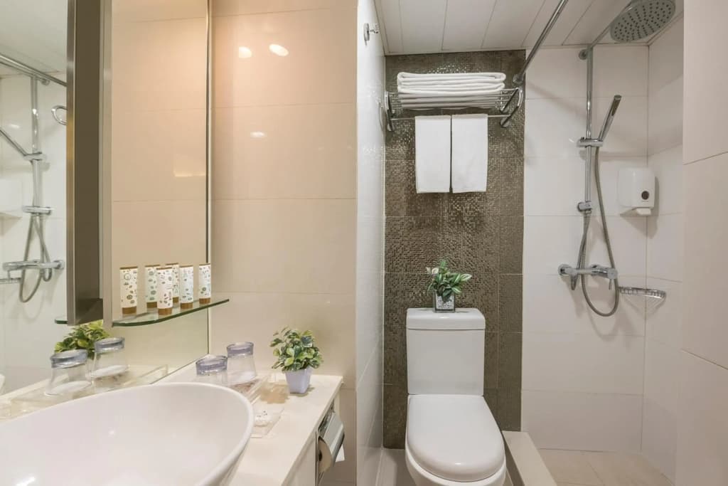 Silka Seaview Hotel - photo 8