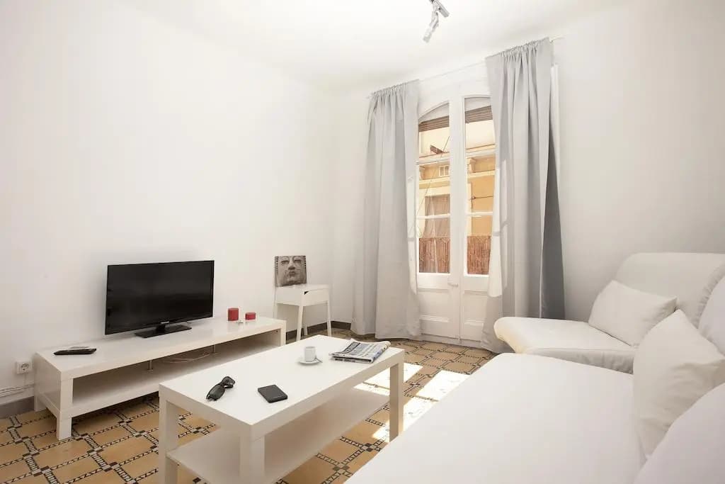Barnapartments Basic Gracia - photo 11