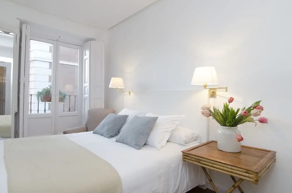 MIT House Paseo del Prado II en Madrid - photo 2