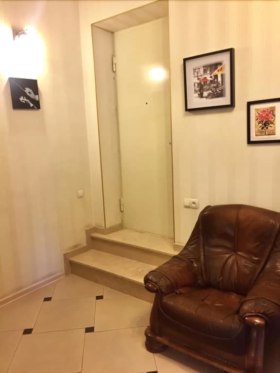 Central House - photo 12