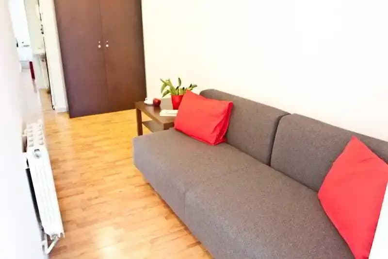 Bailen Apartment - photo 4