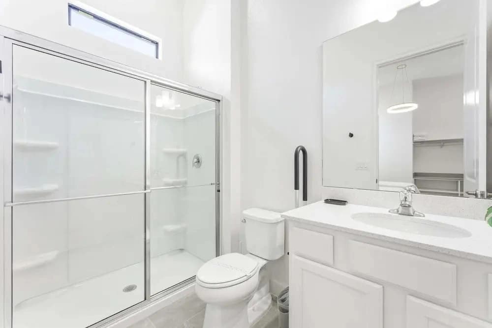 Paradiso's Luxurious New Home w 15 Ensuites - photo 10