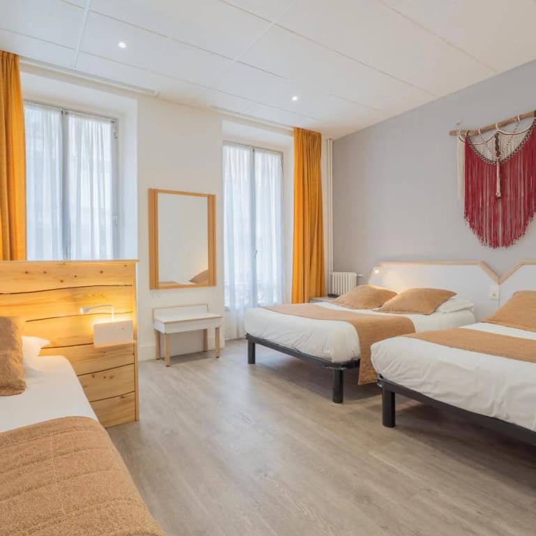 Hotel Busby - photo 39