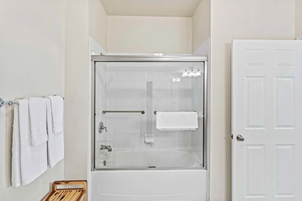 First Floor Vista Cay Condo W/free Resort Access! - photo 6