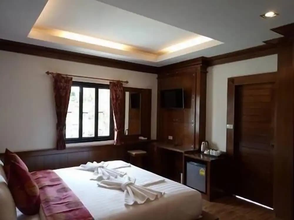 Lanta White's House - photo 3