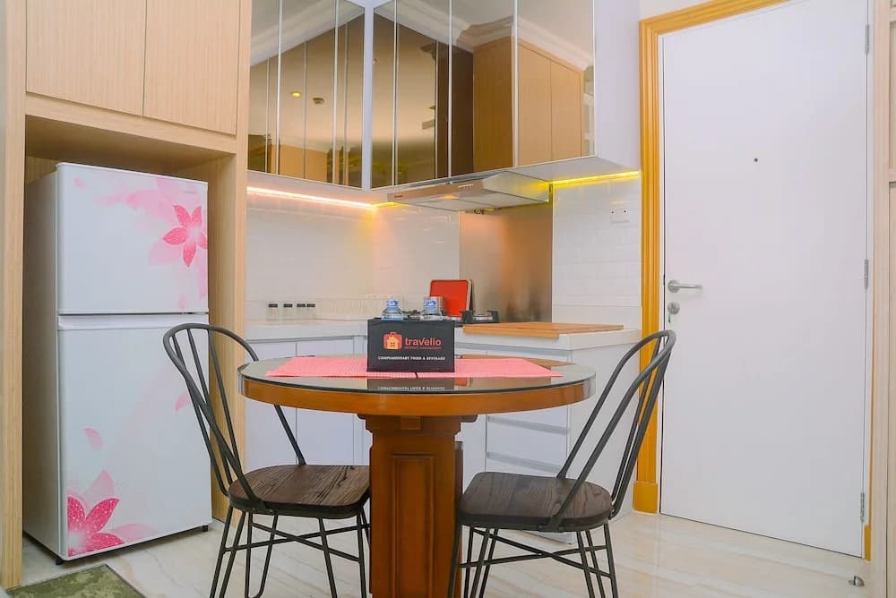 Modern Studio at Titanium Square Apartment - photo 9
