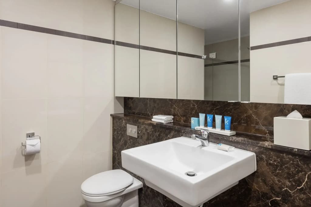 Meriton Suites World Tower - photo 10